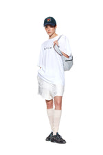 Áo oversize nữ với cổ tròn và họa tiết thêu logo Matin Kim.