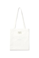 Túi tote unisex với họa tiết chữ in, màu trắng, thiết kế hiện đại.