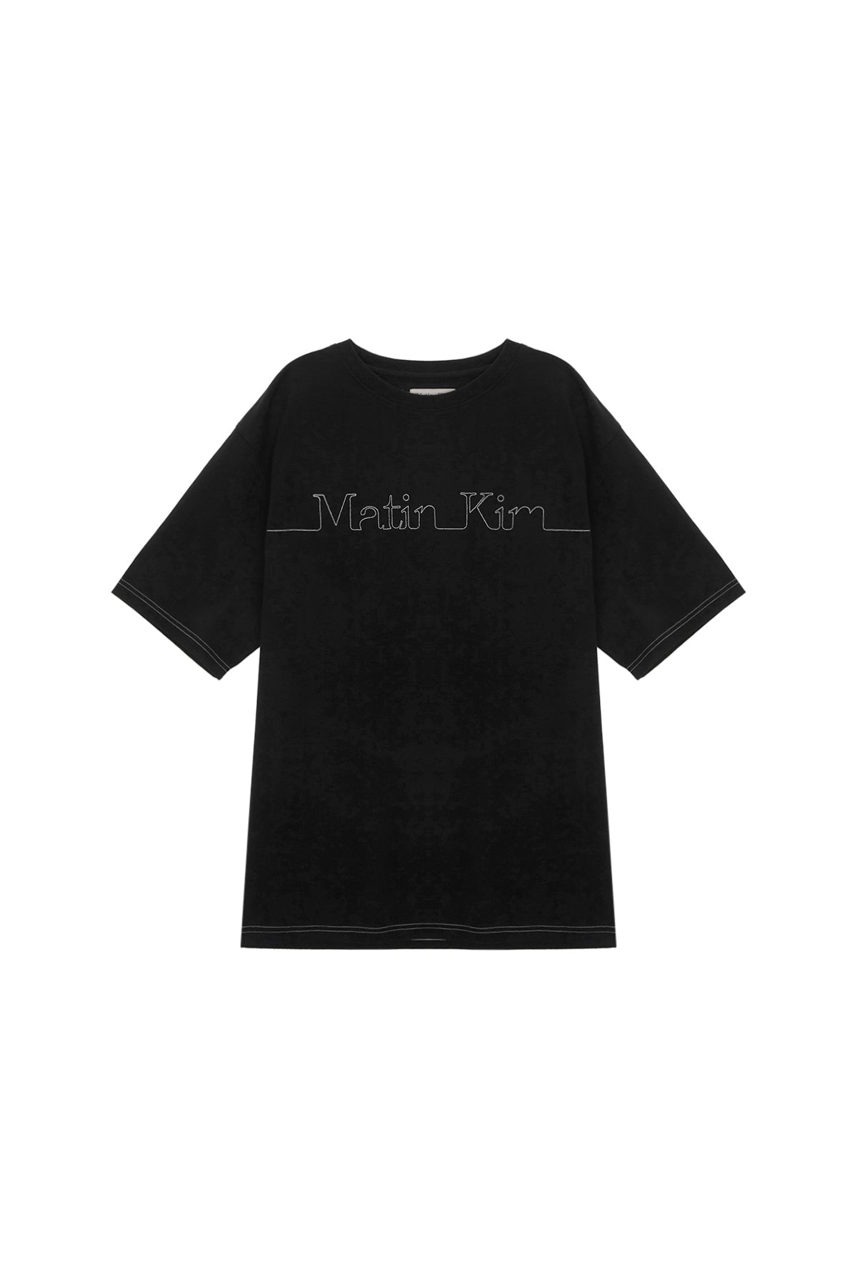 Áo top nam màu đen với đường may nổi và logo Matin Kim, thiết kế cổ tròn và tay ráp, phong cách hiện đại.