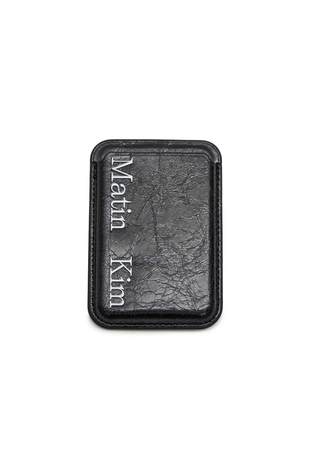 Phụ kiện unisex với thiết kế tối giản và logo Matin Kim nổi bật.