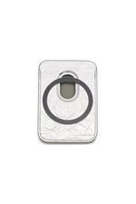Ví đựng thẻ với thiết kế kim loại ánh bạc và logo Matin Kim.