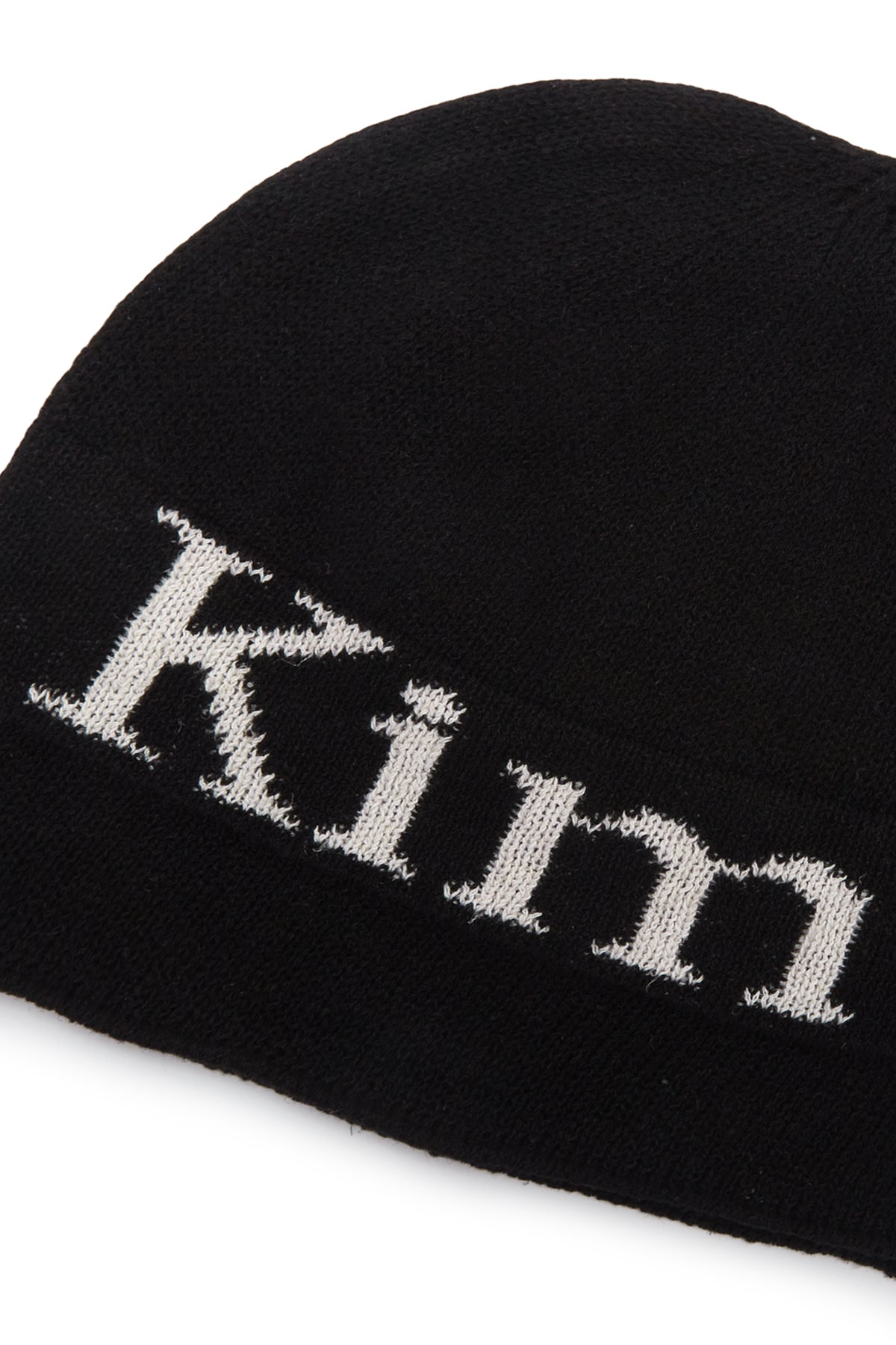 Nón beanie unisex màu đen có logo Matin Kim ở mặt trước, dáng regular, freesize