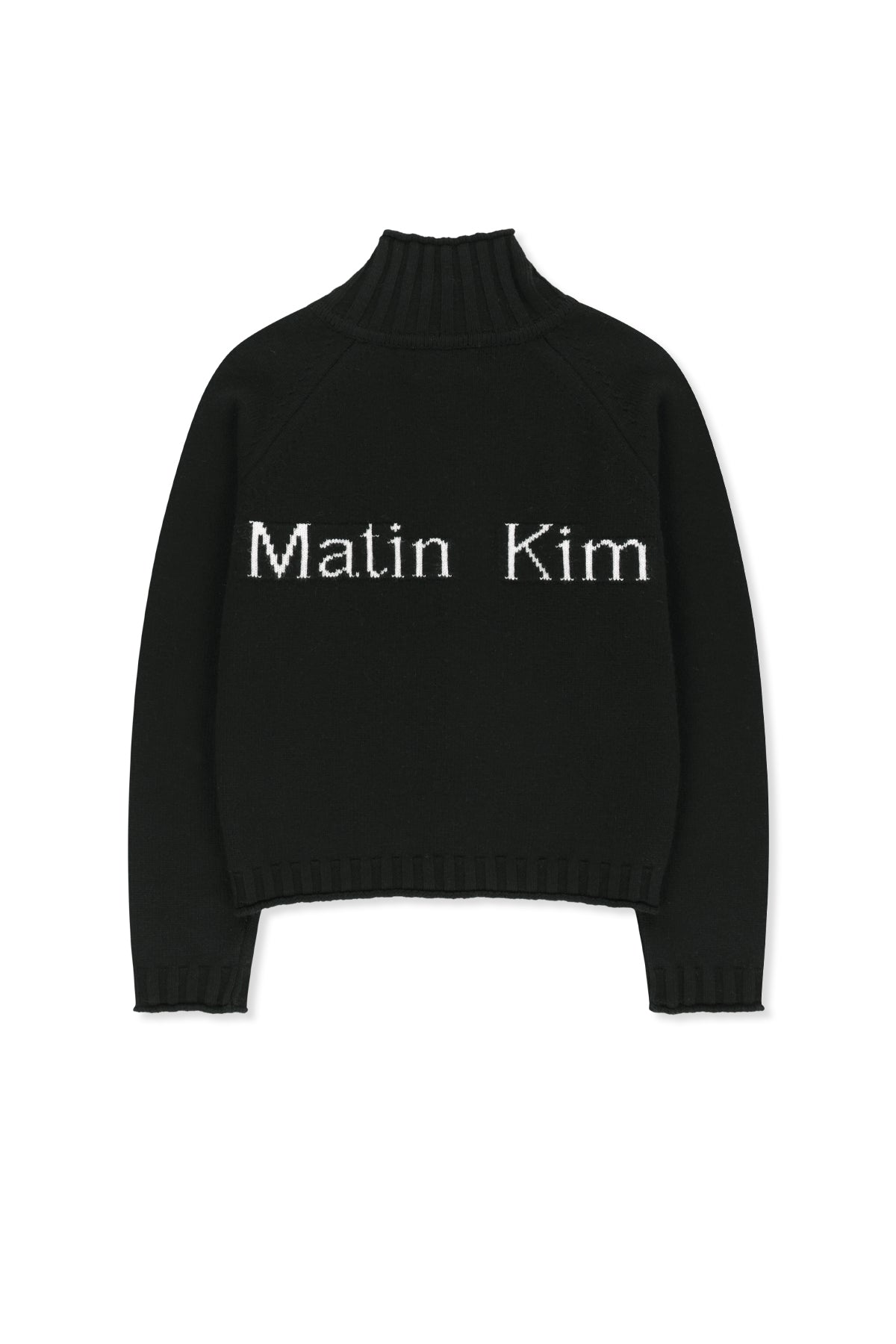 Áo khoác nữ với thiết kế cropped, dệt kim và khóa kéo, tay ôm gọn.