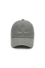 Mũ baseball unisex với thiết kế 6 mảnh và logo thêu.