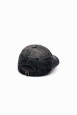 Mũ denim unisex với thiết kế 6 mảnh và hiệu ứng giặt bạc.