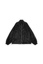 Áo khoác nữ oversize với logo Matin Kim, cổ áo thẳng, tay dài và thiết kế tinh tế.