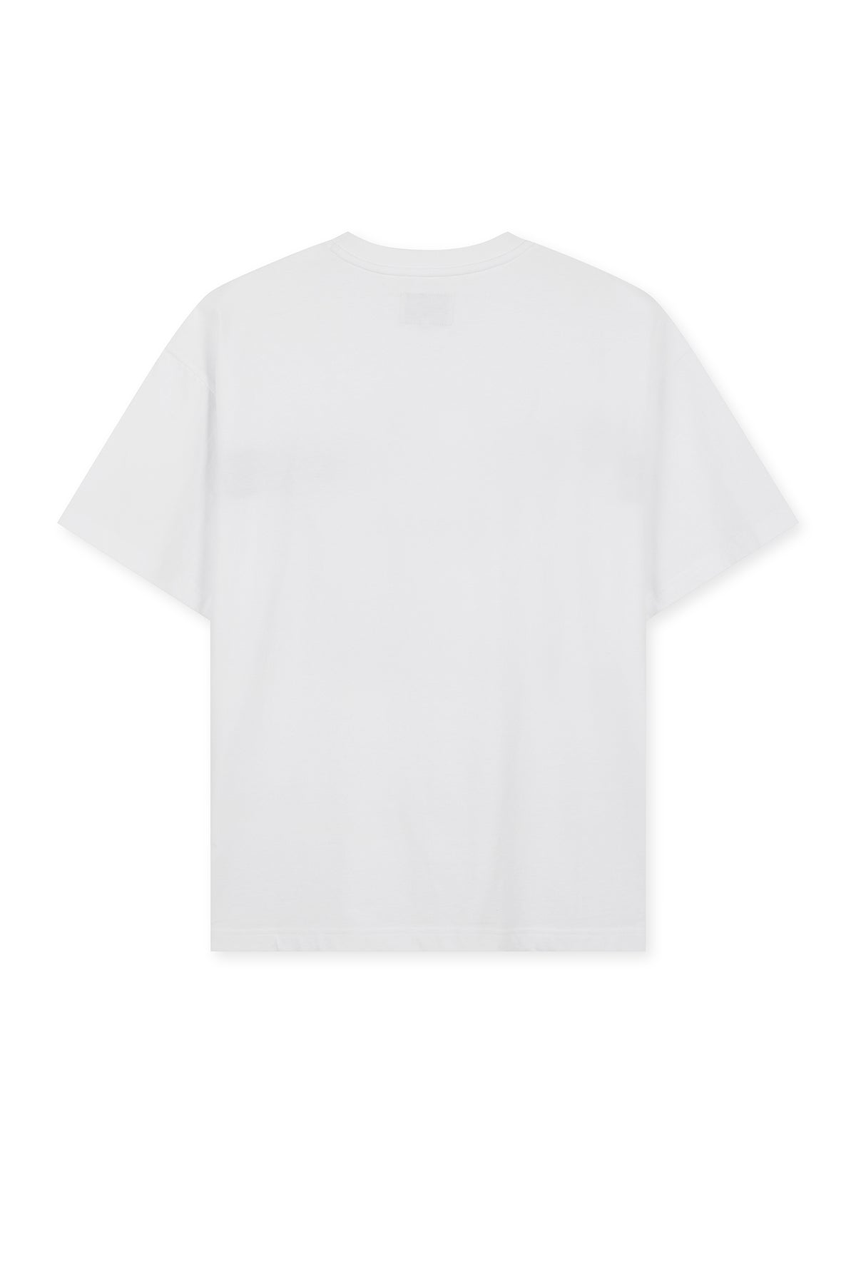 Áo top unisex với thiết kế cổ tròn và logo nổi bật.
