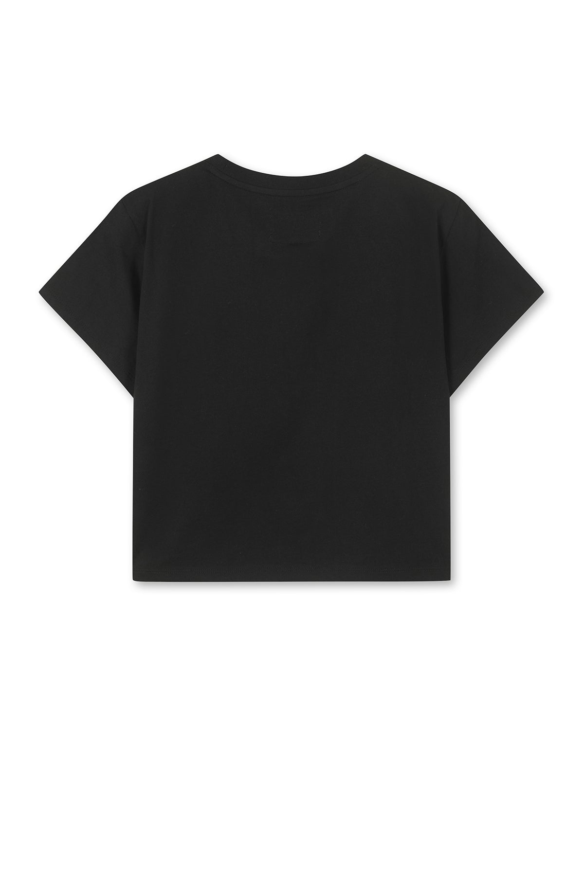 Áo cropped nữ với logo Matin Kim, tay ngắn, cổ tròn, màu đen.