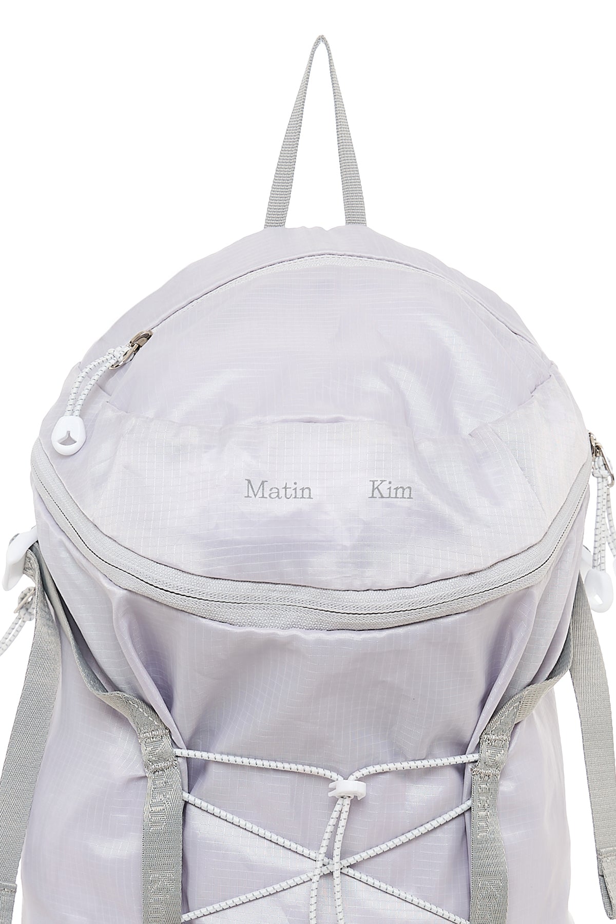 Ba lô unisex nhẹ, thoáng khí với nhiều ngăn tiện ích, phù hợp cho môi trường đô thị.