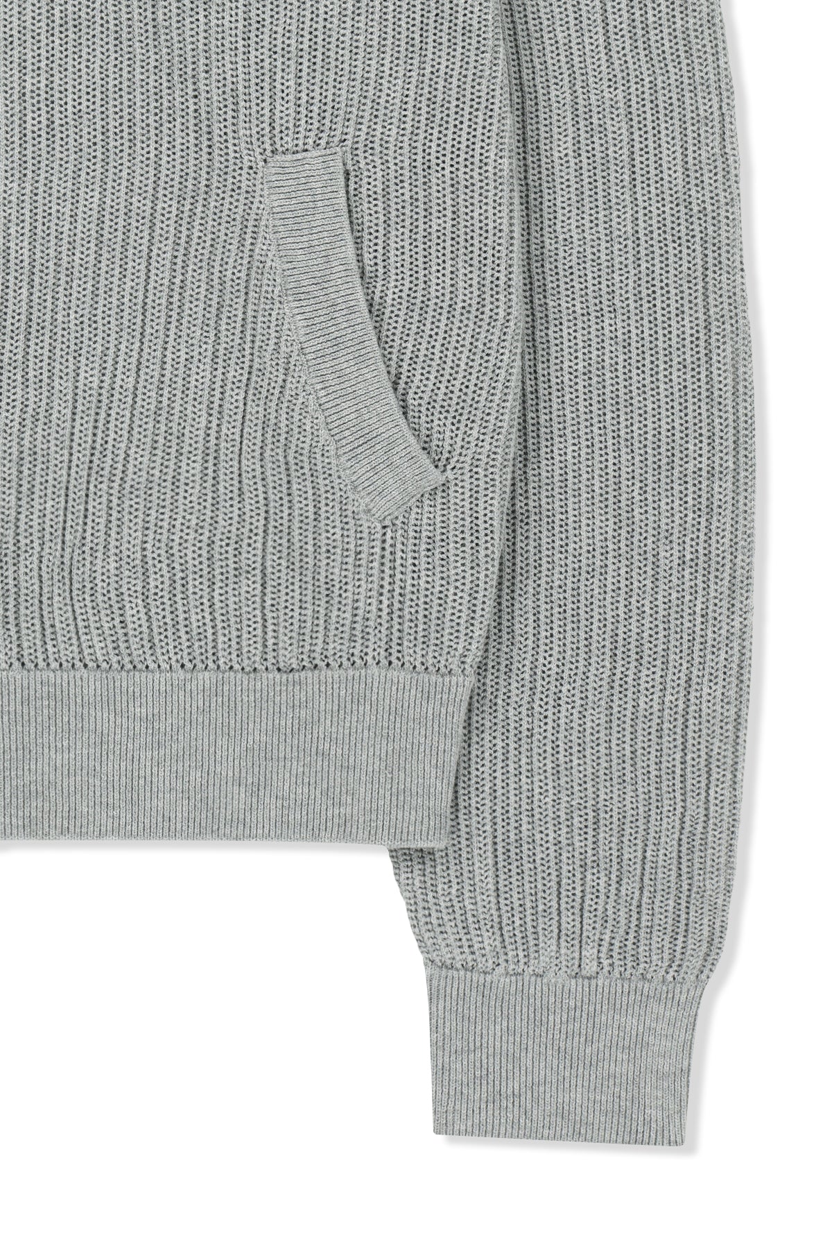 Áo len unisex với thiết kế dệt kim và logo Matin Kim nổi bật.