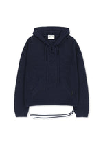 Áo khoác nữ oversized với mũ trùm và túi kangaroo, thiết kế hiện đại và thoáng khí.