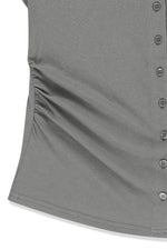 Áo blouse nữ với chi tiết nhún rút và cổ chữ V, thiết kế tay ráp, phù hợp với phong cách hiện đại.