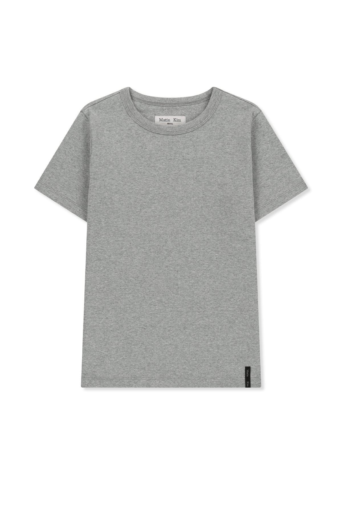 Áo top slim fit nữ màu xám với thiết kế cổ tròn và tay ôm, đường may tinh tế.