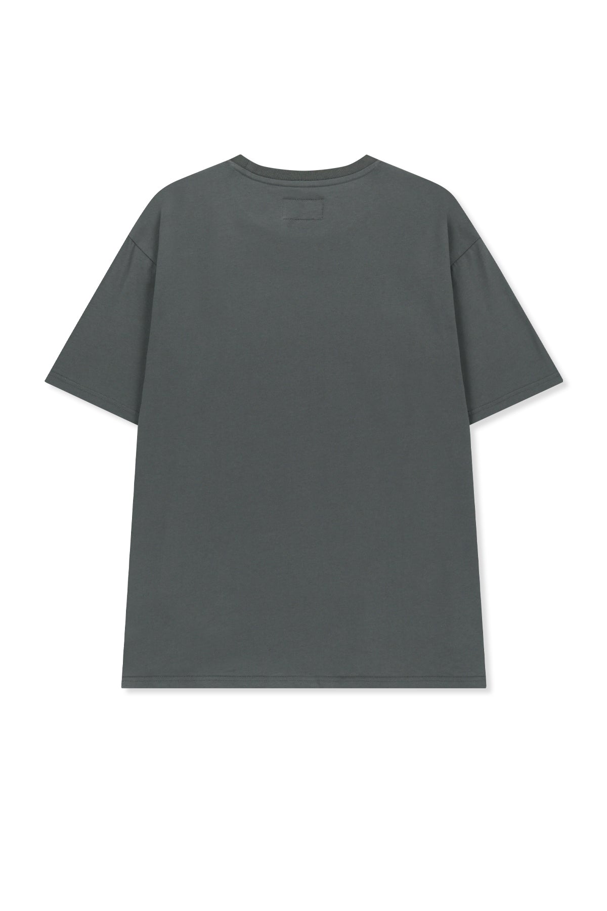 Áo phông nam màu charcoal cổ tròn, tay ngắn, logo Matin Kim đắp vải ngang ngực.